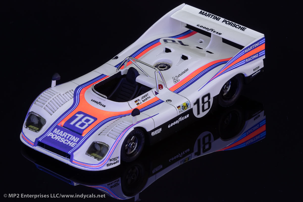 オートアート1/18 ポルシェ 917L MARTINI TEAM #21 Porsche 917 Long Tail Martini Racing #21 scale 1/18 Autoart
